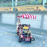 Drive on an F1 track! Only in Singapore! 🇸🇬 🏎️ 