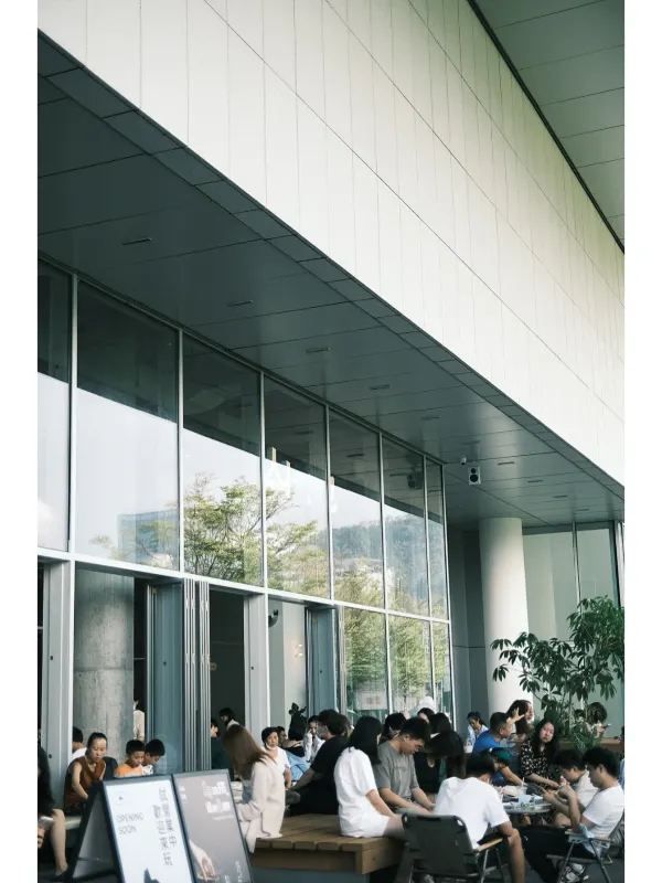深圳新開的海上咖啡廳丨被山海包圍的山池☕️