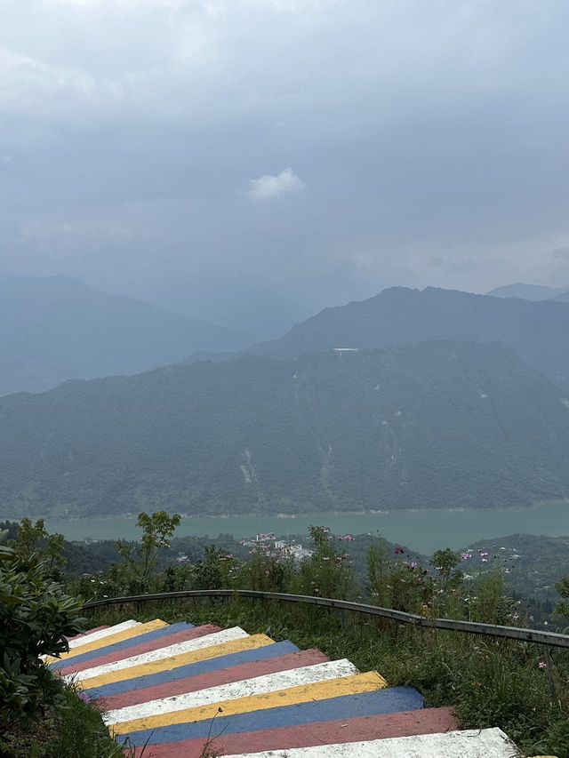 成都周邊遊|這是墮入雲端的浪漫。