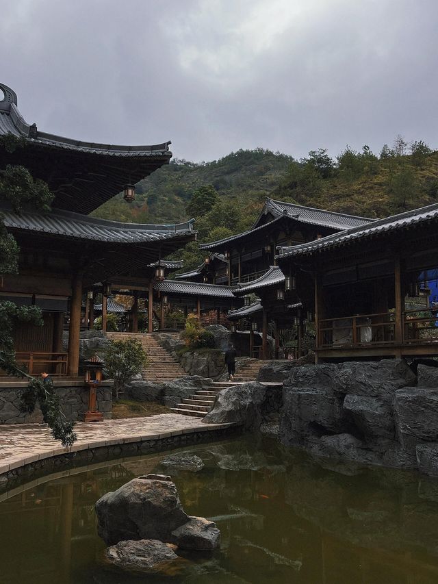 景點推薦打卡：九泄潭風景區。