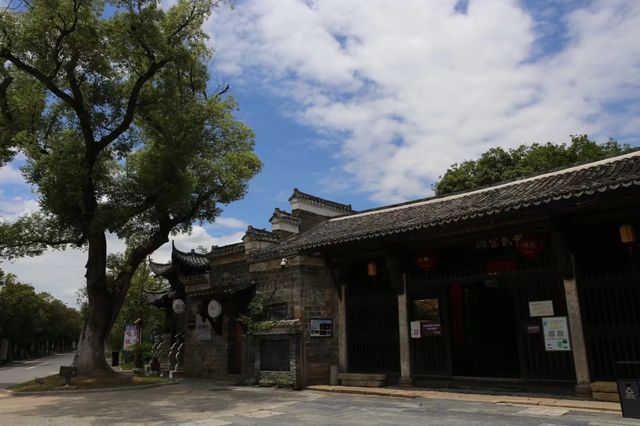 一座活生生的歷史博物館——安義古村。
