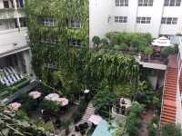 胡志明市雷克斯酒店|殖民地風情十足。