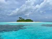 The Ultimate Maldives (Velaa Private Island) Guide + Tips