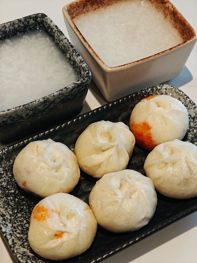 在白沙古鎮！躺在床上就能看玉龍雪山的日照金山！