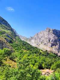 🌄 Escape to Spain’s Hidden Alps: Picos de Europa! 🌿