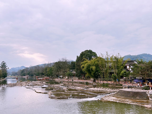 成都周邊一個消費便宜景色優美的古鎮