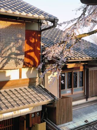 Winter Break Exploration of Ancient Japanese Towns: Encounter the Charm of History