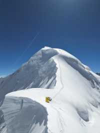 那抹勒多曼因藍！攀登6112米技術雪山！