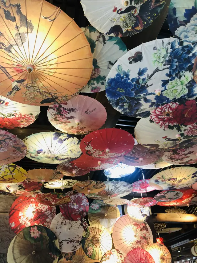 因為一首歌來到一座城｜讓我掉下眼淚的，不止昨夜的酒