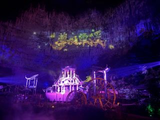 Night Tour of Yichang Chexi｜Encounter the Dreamlike Tujia Culture