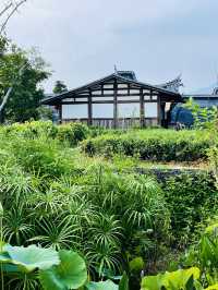 傍晚時分嘅梁厝古村