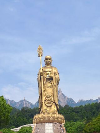 A trip to Jiuhua Mountain, and suddenly the worries in my heart settle down