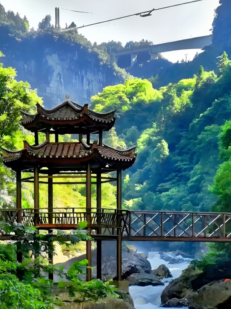 Just 1 Hour from Guiyang! The Ultimate Guide to Nanjiang Grand Canyon – Scream with Excitement in This Karst Wonderland