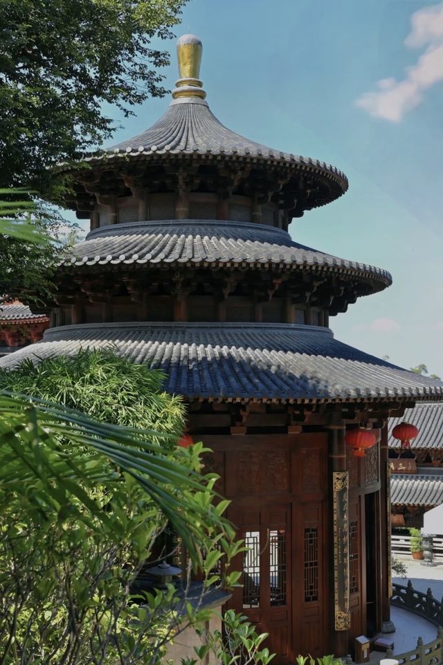 廈門植物園藏寺記：尋三古剎，遇“小祈年殿”