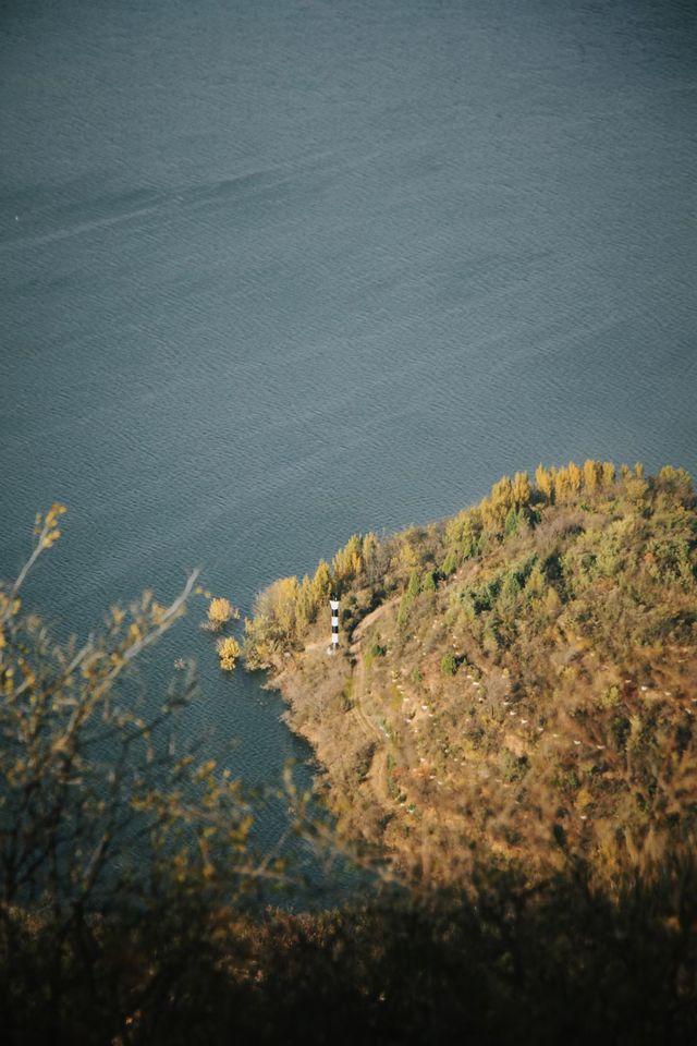 秘境湖景徒步勝地 秘境湖景徒步勝地