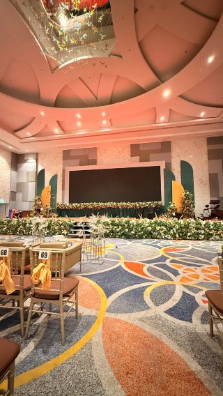 Outstanding Venue and Service for Thanksgiving Celebration