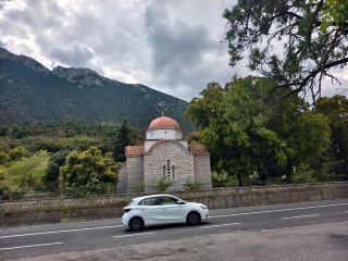 Hidden mountain routes in Greece! A stunning self-drive from Delphi to Arachova