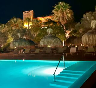 A Charming Stay for Our 30th Anniversary