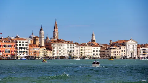 フランス・イタリア・スイス旅行1日目––ヴェネツィア — traveler post in ヴェネツィア
