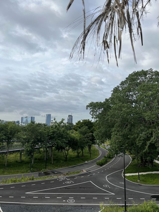 สวนเบญจกิติไปอย่างไร