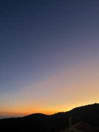노을과 야경을 한번에! 치앙마이 인생샷 포인트🌅