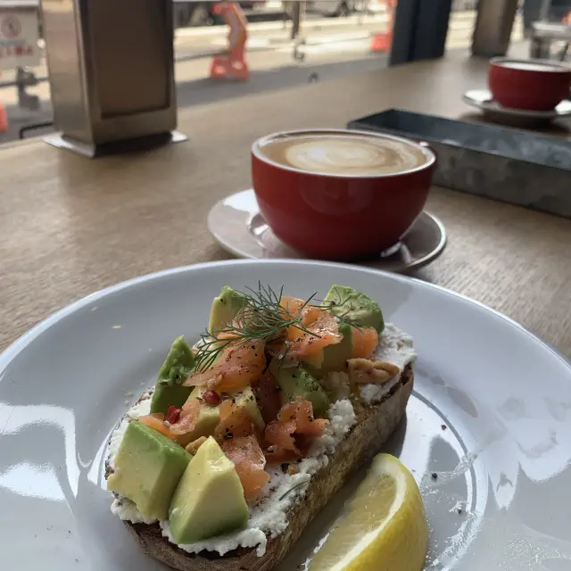 HafH Fukuoka- The Life- good food and coffee