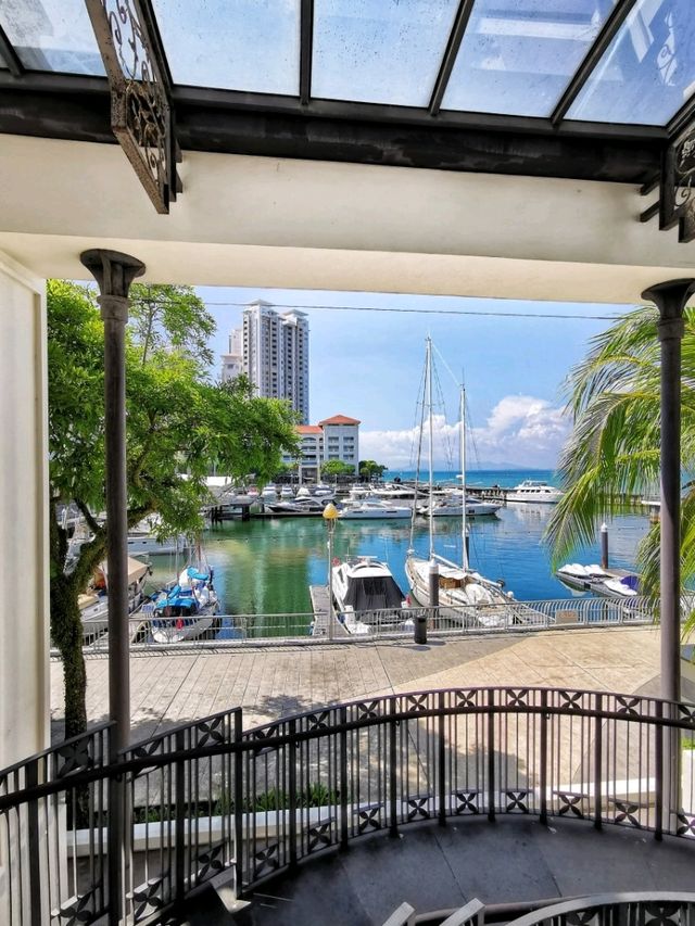 Straits Quay, the gorgeous seafront marina