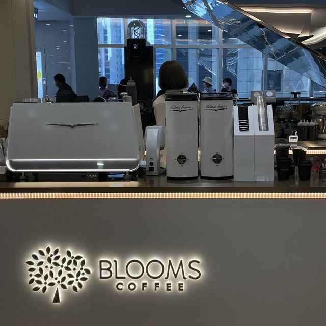 銅鑼灣Blooms Coffee：陳豪的咖啡館