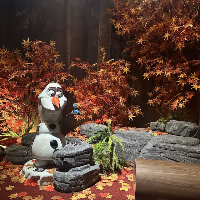 Frozen Exhibition at Disney100 Village 