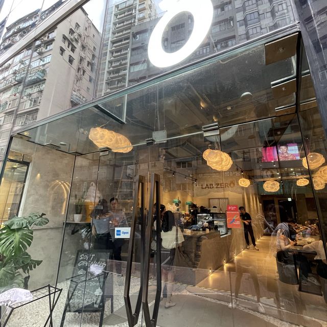 香港尖沙咀｜新開嘅打卡白雲Cafe☁️📸