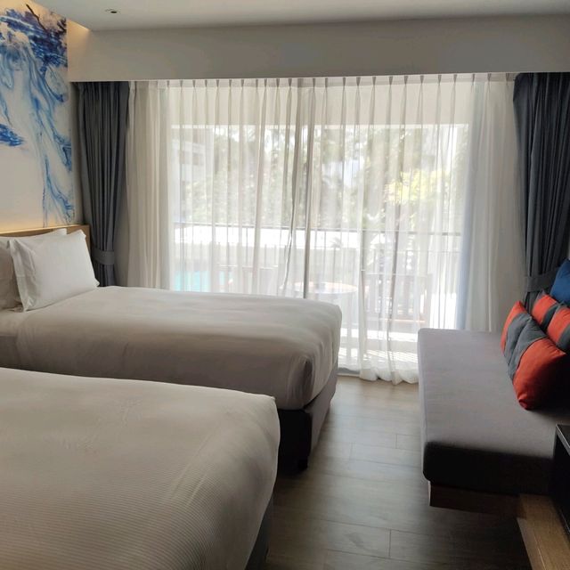 DOUBLETREE BY HILTON PHUKET เรียบง่ายใกล้หาด