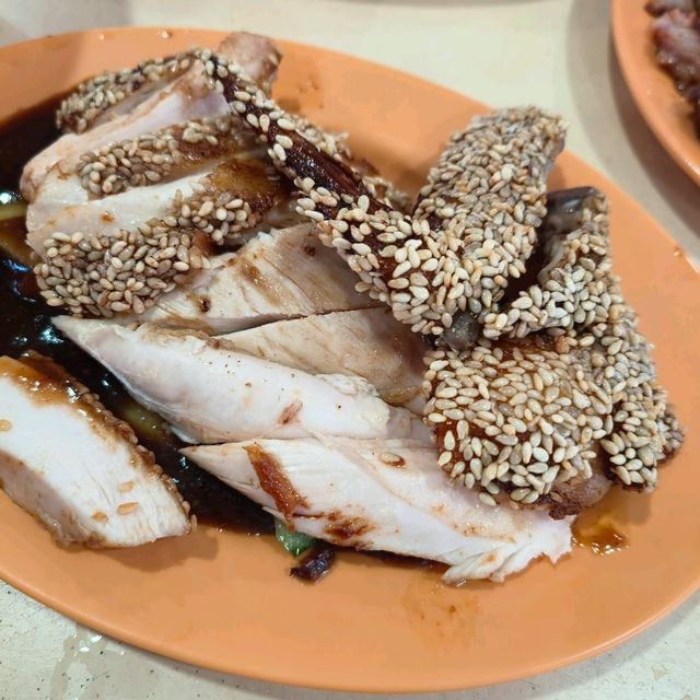 The Truly Singaporean Cuisine - Chicken Rice