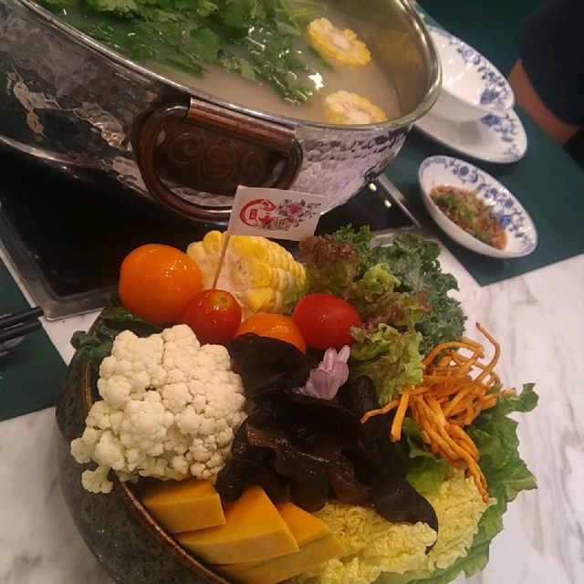 宮廷火鍋，一點都不貴的