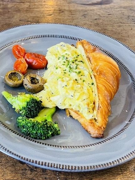 綠意盎然的咖啡店- 小綠舟咖啡 Barca Verde Cafe