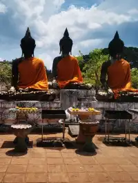 ทริปไหว้พระสายมู​   วัดพระธาตุไชยาราชวรวิหาร