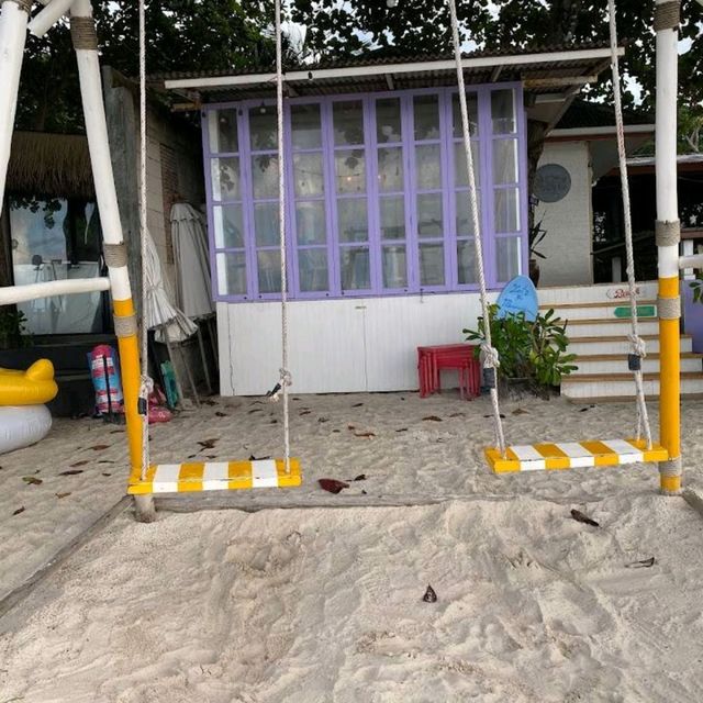 หลบร้อน..มานอนติดเกาะ ที่เสม็ด 