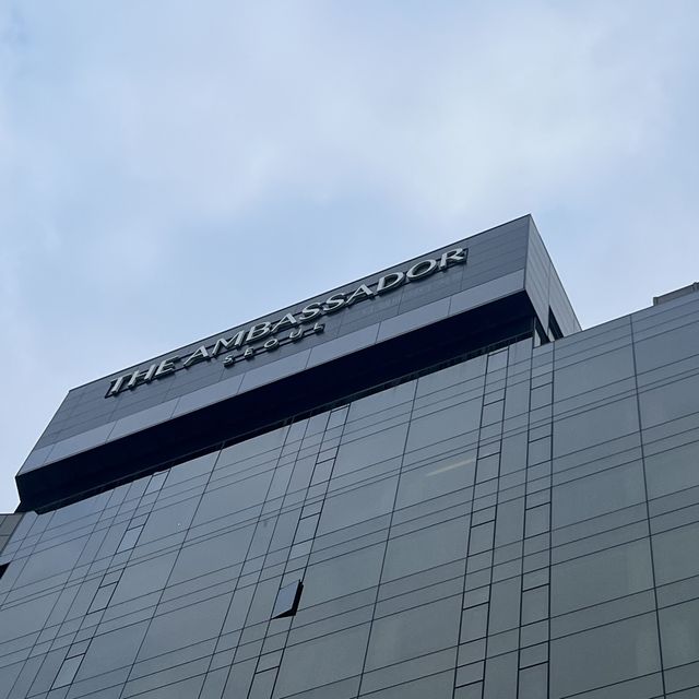 앰배서더 서울 풀만 호캉스