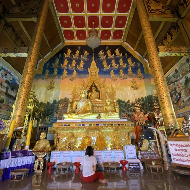 วัดศรีพันต้น วัดสีทองอร่ามงดงามแห่งเมืองน่าน
