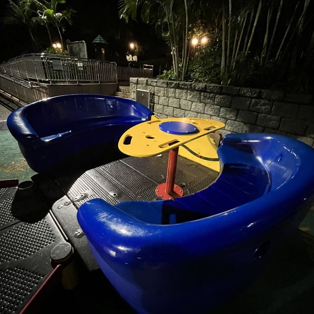 食飽飯散散步，夜遊九龍公園