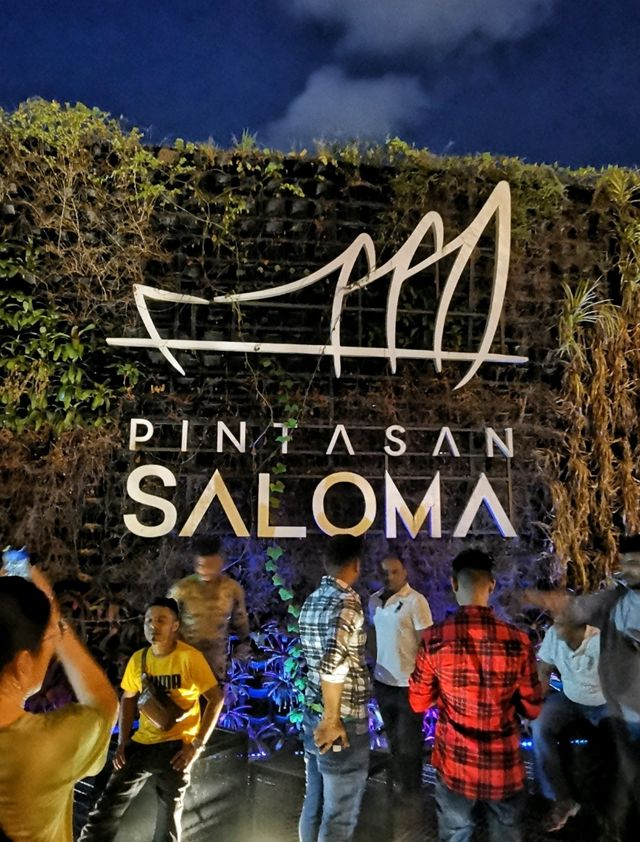 The colours of Pintasan Saloma
