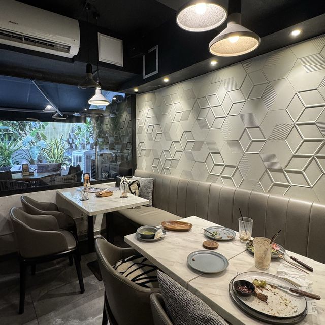 銅鑼灣抵食樓上cafe 