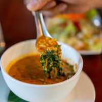 Giant Green  ร้านอาหารสไตล์ลอฟท์ในสวนยาง