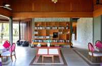 Apsara Beachfront Resort & Villa