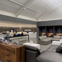 Newly renovated United Club lounge @ Newark