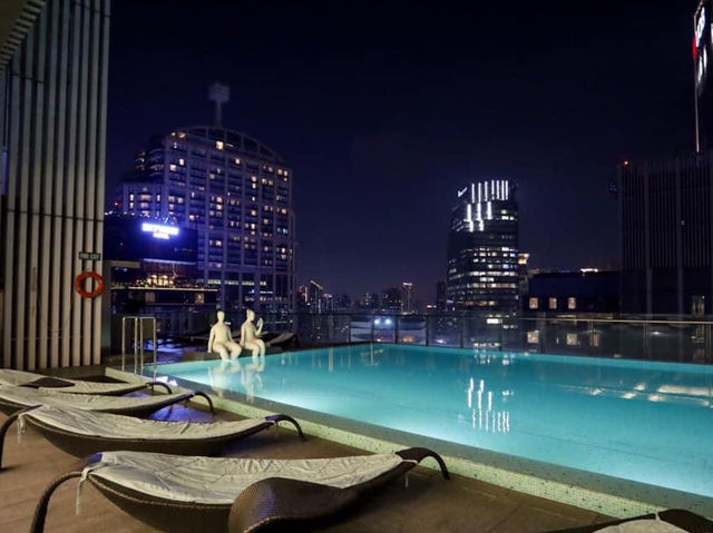 Hilton Sukhumvit Bangkok Hotel ที่พักสวยกลางกรุง