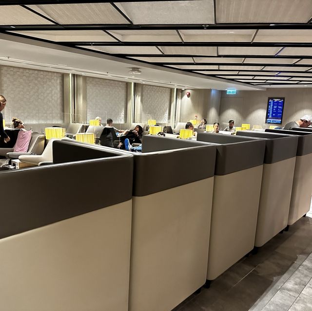 Plaza Premium Lounge- Gate 1