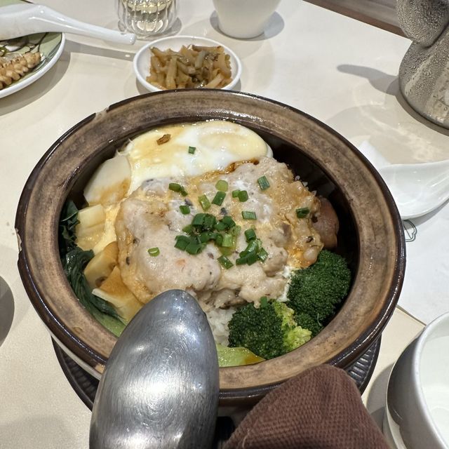 ソウルのディータワーで中華食べる。