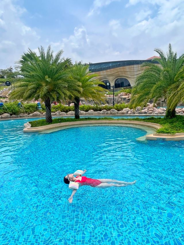 무려 5개의 수영장이 있는 무이네 호텔 🏝️