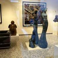 Art museum with mona lisa,sculptures