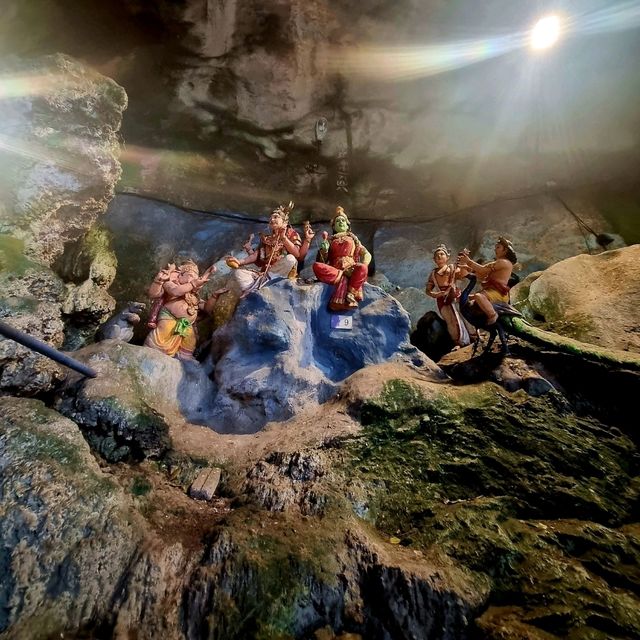 Baru caves ถ้ำศักดิ์สืทธิ์ของชาวฮนดู